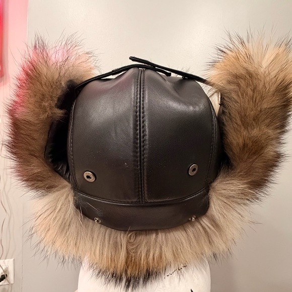 Luxurious Brown Fuax fur hat - Picture 4 of 6